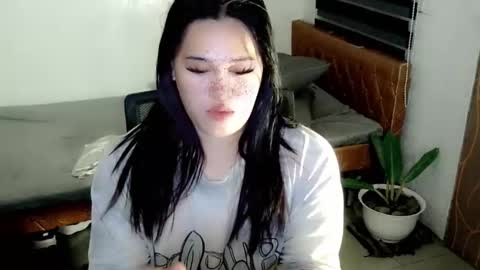Snapshot of sangre_danaya chatting on October 1, 11:00 am DANAYA online show from October 1, 11:00 am