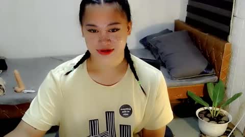 Snapshot of sangre_danaya chatting on October 8, 2:35 am DANAYA online show from October 8, 2:35 am