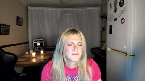 SarahLorraine online show from November 2, 11:03 pm