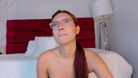 Sara online show from November 27, 7:16 pm