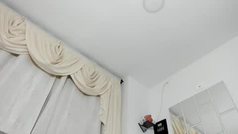 Snapshot of sarita_loven chatting on September 24, 4:07 am sarita online show from September 24, 4:07 am
