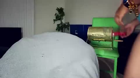 MISTRESS STROKES online show from October 14, 2:45 am