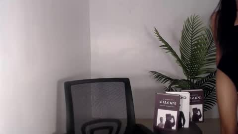 sassy_monie online show from January 22, 2:37 am