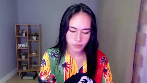 Snapshot of sassy_stella chatting on January 5, 5:51 am sassy_stella online show from January 5, 5:51 am