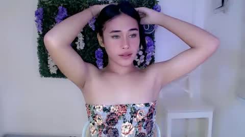 Snapshot of sassy_stella chatting on February 1, 12:26 pm sassy_stella online show from February 1, 12:26 pm