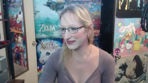 Snapshot of savanah_banana chatting on September 8, 3:43 pm Savanah online show from September 8, 3:43 pm