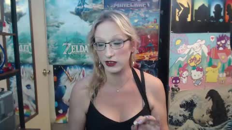 Snapshot of savanah_banana chatting on September 14, 1:11 am Savanah online show from September 14, 1:11 am