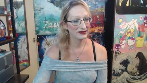 Snapshot of savanah_banana chatting on September 15, 1:43 am Savanah online show from September 15, 1:43 am