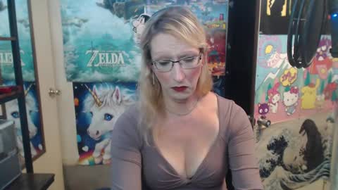 Snapshot of savanah_banana chatting on October 1, 3:29 am Savanah online show from October 1, 3:29 am