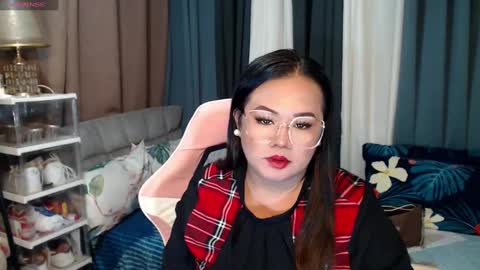 scarlette online show from December 15, 7:31 pm