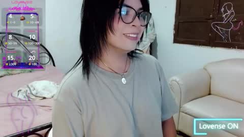 Snapshot of scarlette_mason_1 chatting on October 7, 6:42 pm KARLA online show from October 7, 6:42 pm