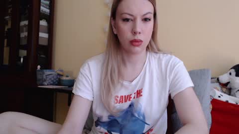 Snapshot of scarlettford chatting on January 8, 9:53 am Scarlett online show from January 8, 9:53 am