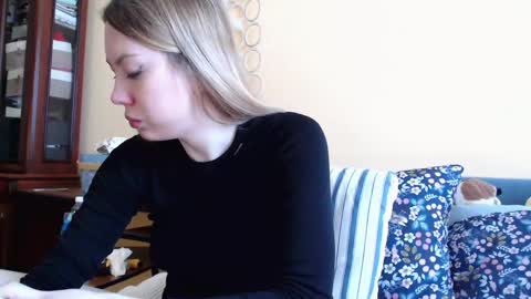 Snapshot of scarlettford chatting on February 26, 10:04 am Scarlett online show from February 26, 10:04 am