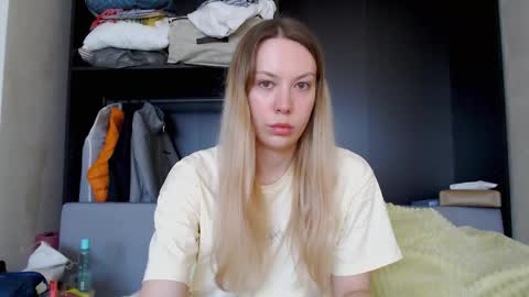 Snapshot of scarlettford chatting on September 17, 10:53 am Scarlett online show from September 17, 10:53 am