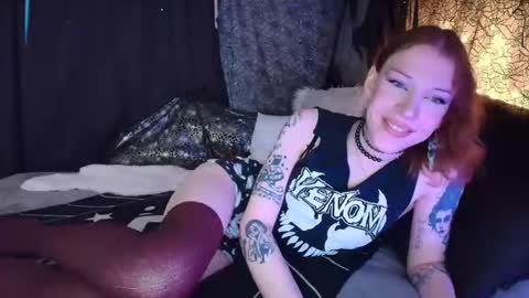Snapshot of scary_sarah chatting on January 22, 7:45 pm Sarah Bones online show from January 22, 7:45 pm