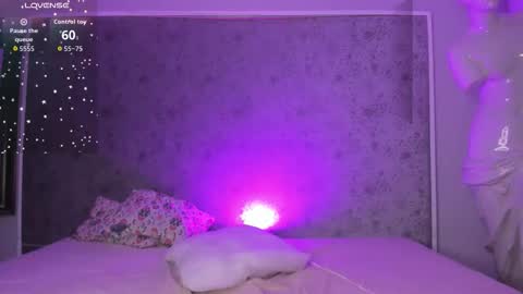 Snapshot of scott_baker__ chatting on October 8, 7:04 pm Scott online show from October 8, 7:04 pm