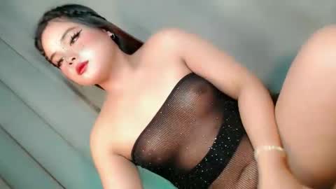 kwen online show from May 19, 4:47 pm