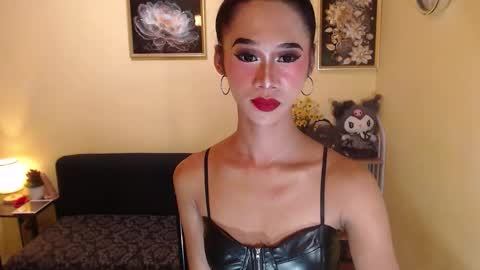 Snapshot of seductive_ashly chatting on October 5, 2:45 am ashly online show from October 5, 2:45 am