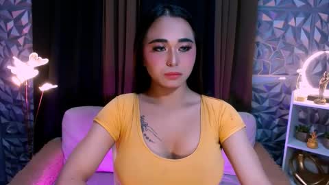 Snapshot of seductivelatina69 chatting on October 7, 5:08 am Lala online show from October 7, 5:08 am