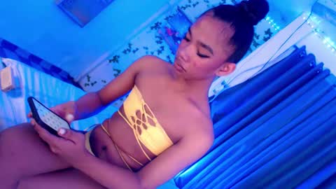 Snapshot of selfsuckercum69 chatting on January 5, 10:08 pm Jessy online show from January 5, 10:08 pm