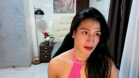 Snapshot of sensual_goergia chatting on September 17, 12:59 am sensual_goergia online show from September 17, 12:59 am