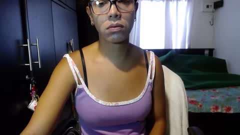 Snapshot of sensual_natalie chatting on December 29, 4:51 pm sensual_natalie online show from December 29, 4:51 pm