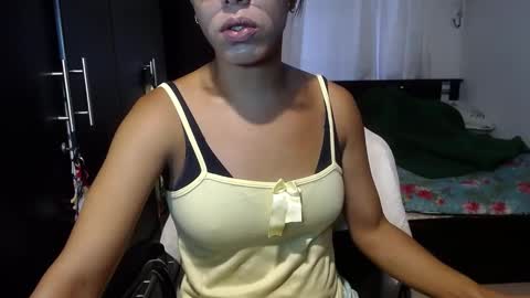 Snapshot of sensual_natalie chatting on December 30, 6:49 pm sensual_natalie online show from December 30, 6:49 pm