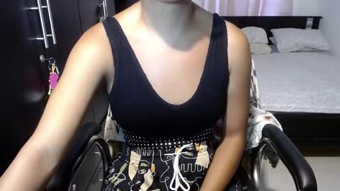 Snapshot of sensual_natalie chatting on January 9, 7:50 pm sensual_natalie online show from January 9, 7:50 pm