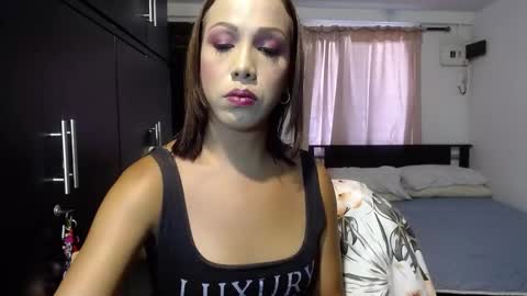Snapshot of sensual_natalie chatting on January 16, 3:46 pm sensual_natalie online show from January 16, 3:46 pm
