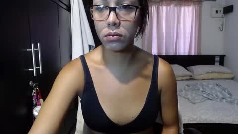 Snapshot of sensual_natalie chatting on January 20, 3:18 pm sensual_natalie online show from January 20, 3:18 pm