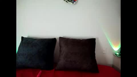 Snapshot of sephorandmonell chatting on September 30, 7:58 pm sephorandmonell online show from September 30, 7:58 pm