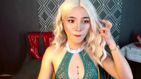 Chloe online show from October 12, 11:02 am