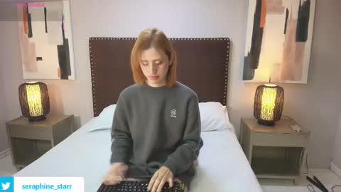 Snapshot of seraphine_star chatting on October 2, 3:29 am Seraphine star online show from October 2, 3:29 am