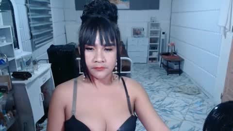 Snapshot of sexcum_trendingts_now chatting on October 6, 8:14 am MS Anna online show from October 6, 8:14 am