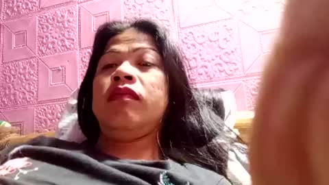 Snapshot of sexgoddesses4u chatting on December 19, 2:45 am Ems online show from December 19, 2:45 am