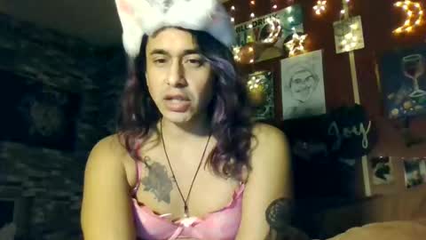 Snapshot of sexiwhiskey699 chatting on January 11, 9:04 am sexiwhiskey699 online show from January 11, 9:04 am