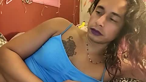 Snapshot of sexiwhiskey699 chatting on September 24, 2:17 am sexiwhiskey699 online show from September 24, 2:17 am
