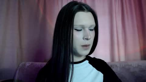 Snapshot of sexpired_princess chatting on February 12, 5:05 am Nextdoor Princess online show from February 12, 5:05 am