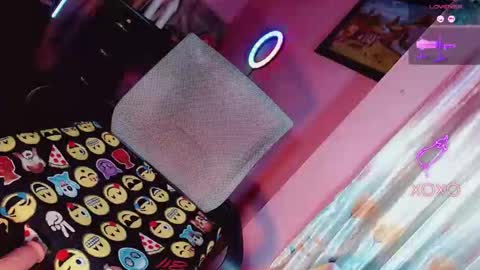 Snapshot of sexy_mysterious_dirty_girl chatting on October 8, 11:11 am queen online show from October 8, 11:11 am