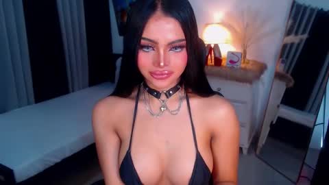 Snapshot of sexyadrianaqueents chatting on February 3, 1:09 am YOUR MISTRESS GODDESSS ADRIANA online show from February 3, 1:09 am