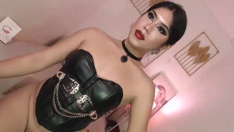 Snapshot of sexybaby2999 chatting on January 24, 6:35 am Lexie online show from January 24, 6:35 am