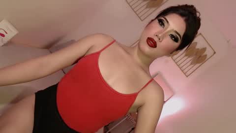 Snapshot of sexybaby2999 chatting on February 5, 9:36 am Lexie online show from February 5, 9:36 am