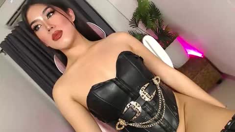 Snapshot of sexybaby2999 chatting on September 26, 8:17 pm Lexie online show from September 26, 8:17 pm