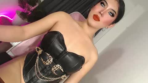 Snapshot of sexybaby2999 chatting on September 30, 5:24 pm Lexie online show from September 30, 5:24 pm