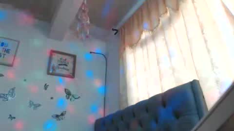 Snapshot of sexysafiravenus chatting on September 11, 5:32 pm Venus Independent Model online show from September 11, 5:32 pm