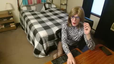 Snapshot of sexysindey79 chatting on February 13, 10:00 pm sexysindey79 online show from February 13, 10:00 pm