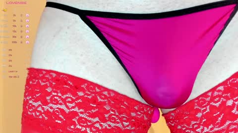 Snapshot of sexythongslut chatting on December 18, 5:52 pm Sexythongslut online show from December 18, 5:52 pm