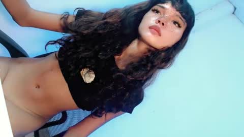 Snapshot of sexytight_tanya chatting on March 11, 8:20 am sexytight_tanya online show from March 11, 8:20 am