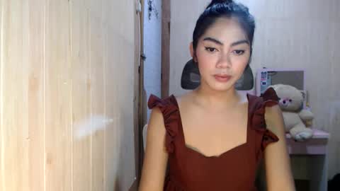 Snapshot of sexyxenaaa chatting on September 23, 4:12 pm Xenaaa online show from September 23, 4:12 pm