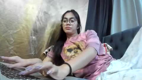 Snapshot of sexyxenaaa chatting on October 10, 9:49 pm Xenaaa online show from October 10, 9:49 pm